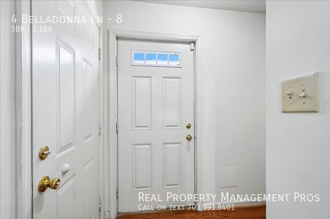 Building Photo - 4 Belladonna Ln