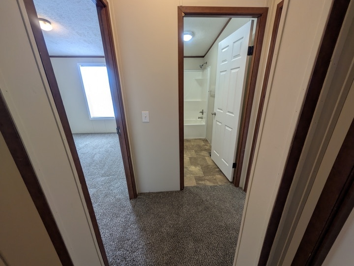 Building Photo - 15843 Charlemagne Ave W