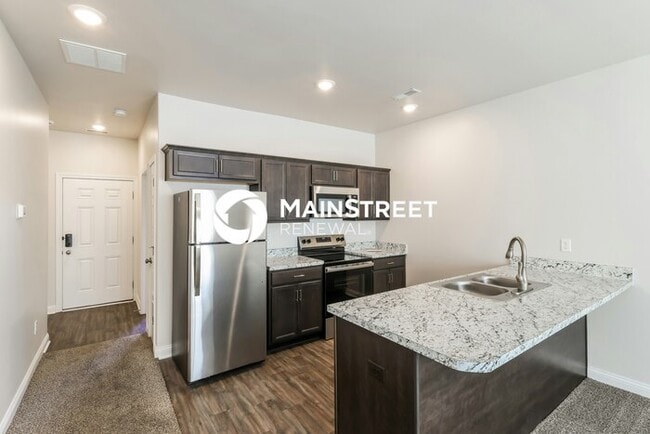 Building Photo - 3 Bedroom Pet-Friendly Home in CHARLESTOWN, IN with Main Street Renewal