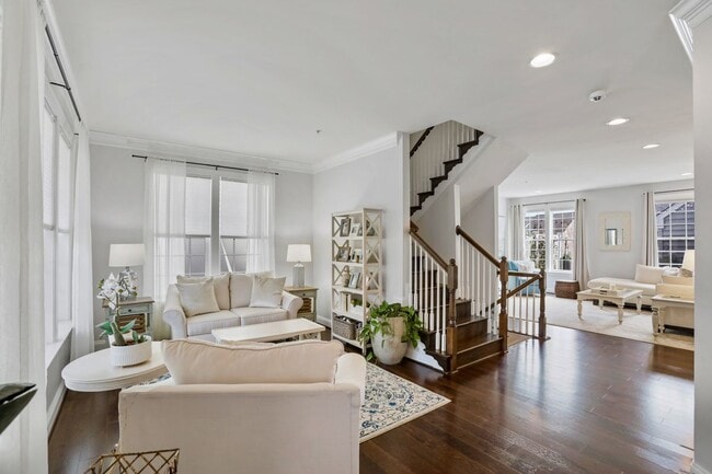 Building Photo - 1412 Musgrove Alley