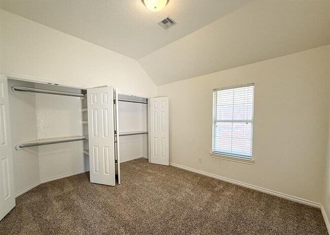 Building Photo - 16517 Tonka Trail