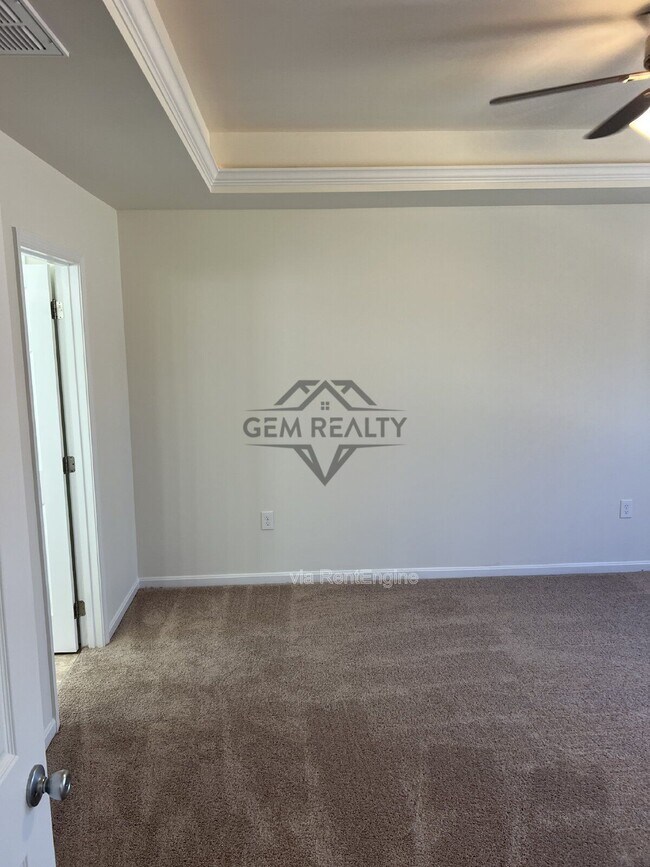 Building Photo - 8326 Quicks Way