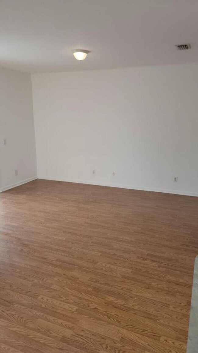 Building Photo - 1407 S Santa Catalina Cir