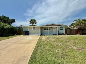 Building Photo - 4406 W Trilby Ave