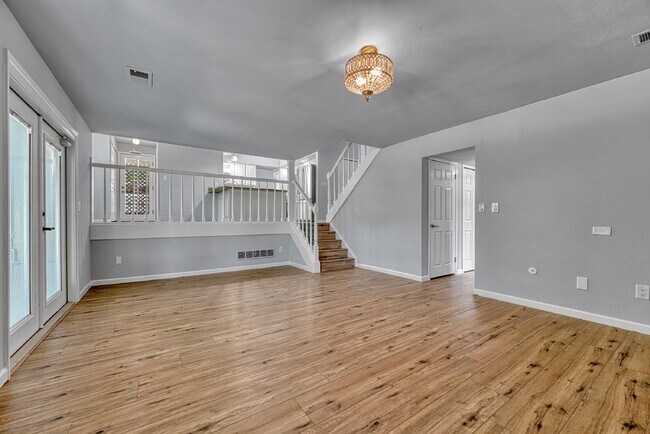 Building Photo - $3,600.00 - 4 Bedroom, 3.5 Bathroom, Singl...