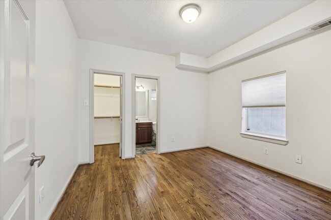 Building Photo - 5334 Kiam St