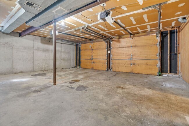 Building Photo - Spacious 3-Bed/2-Bath Home in Independence!