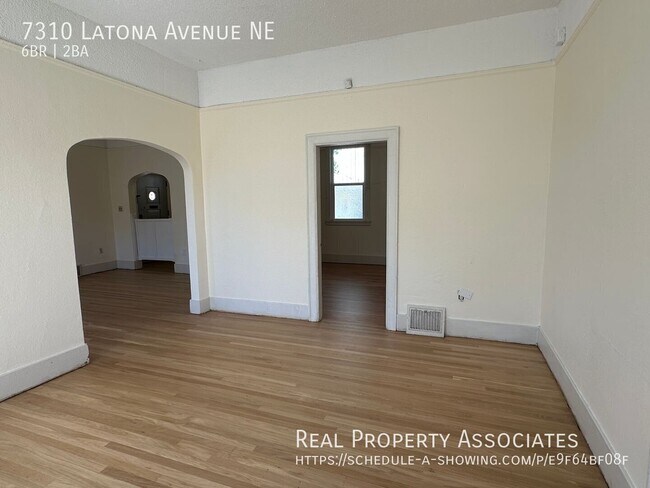 Building Photo - 7310 Latona Ave NE