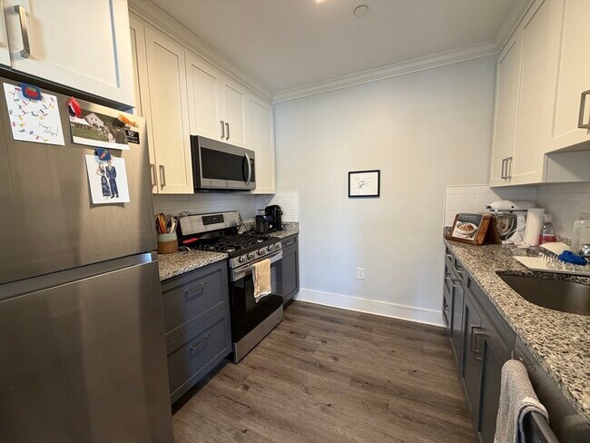 Building Photo - 17 Hennery Wy