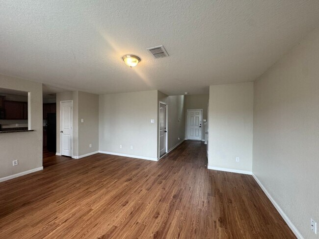 Building Photo - Spacious 3-Bedroom Home for Lease in Luckey Ranch off I-90 near Loop 1604