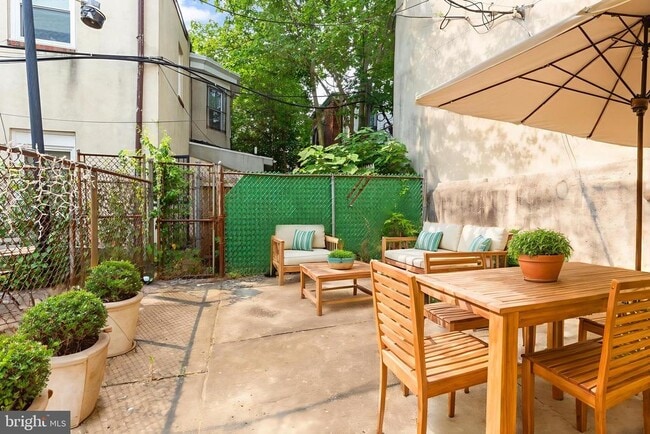 Building Photo - 3306 Haverford Ave