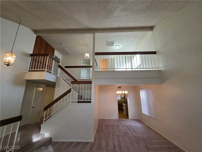 Building Photo - 321 S Bent Creek Dr