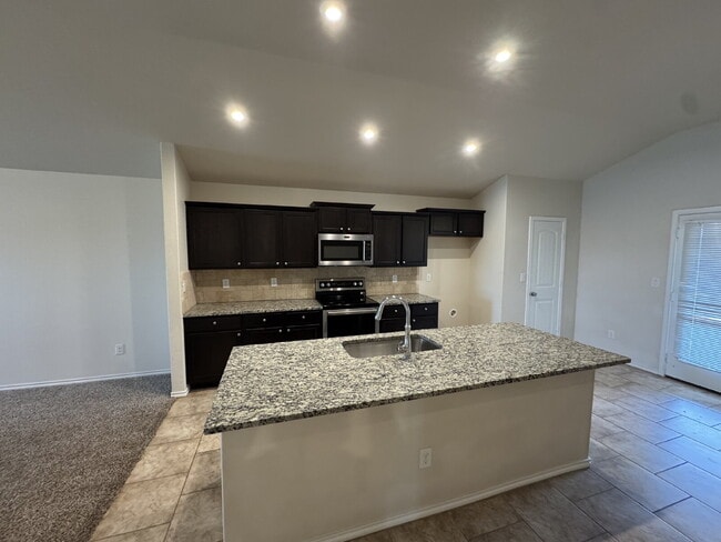 Building Photo - Stunning House Located Minutes From Elementary & Close Access To Marsha Sharp Fwy!