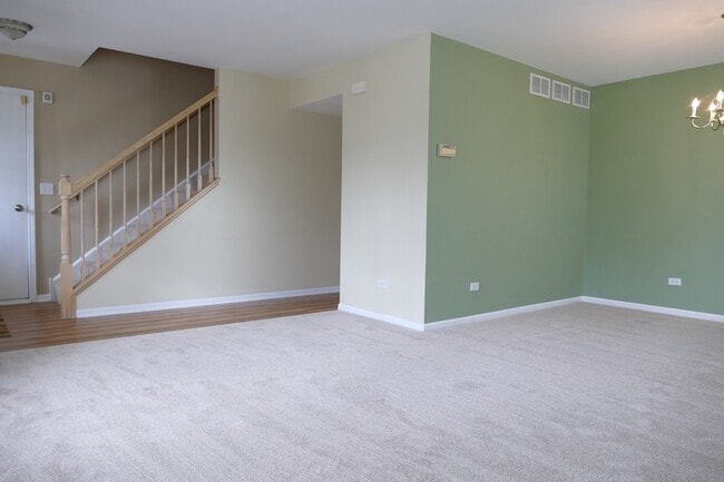 Building Photo - 2832 Skylane Dr