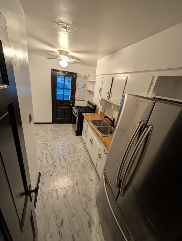 Building Photo - 722 Kenwick Rd