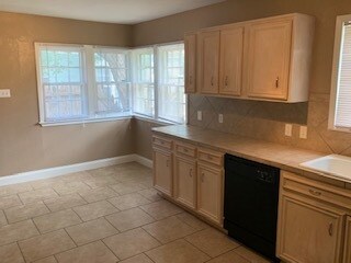 Building Photo - 2604 31st St