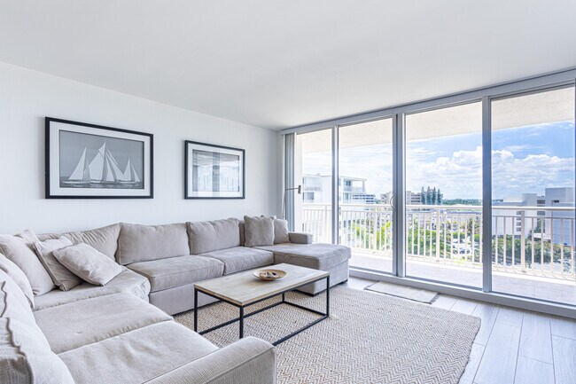 Building Photo - 3546 S Ocean Blvd