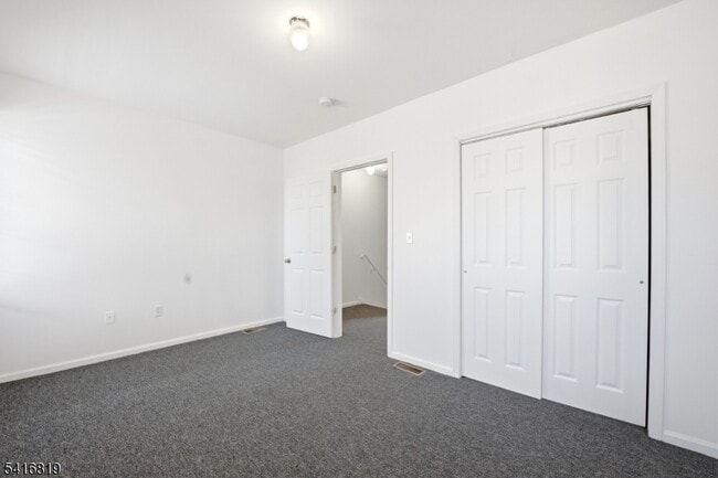 Building Photo - 44 3rd St