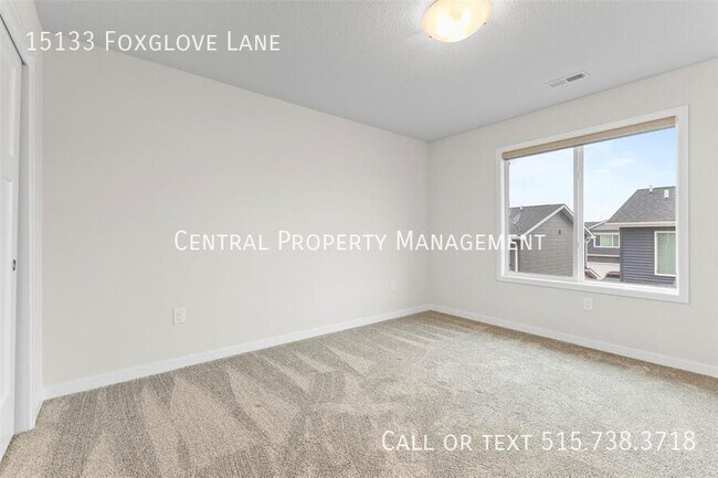 Building Photo - 15133 Foxglove Ln