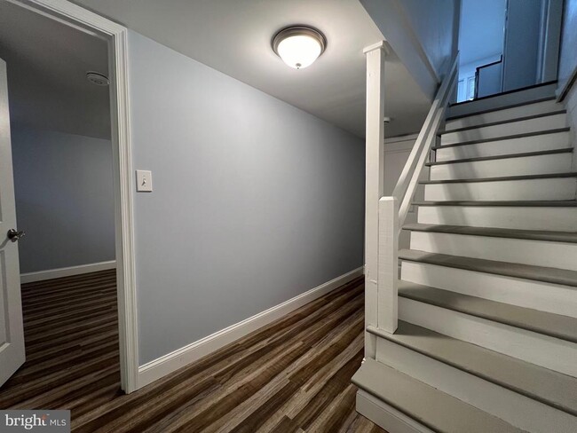 Building Photo - 7255 Stratton Way