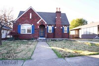 Building Photo - 1740 S Yorktown Ave