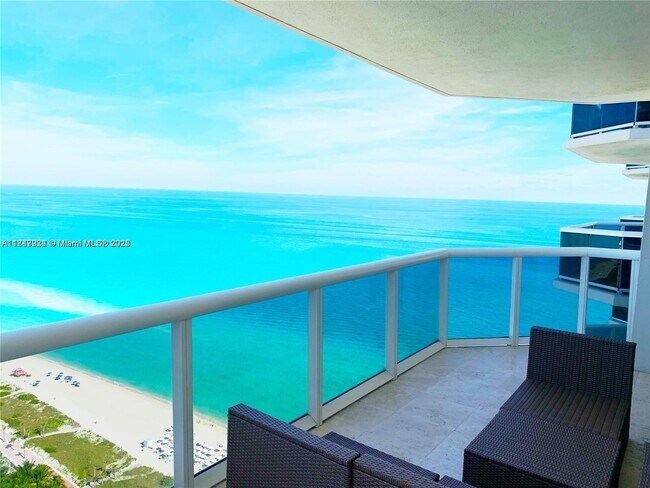 Building Photo - 4779 Collins Ave