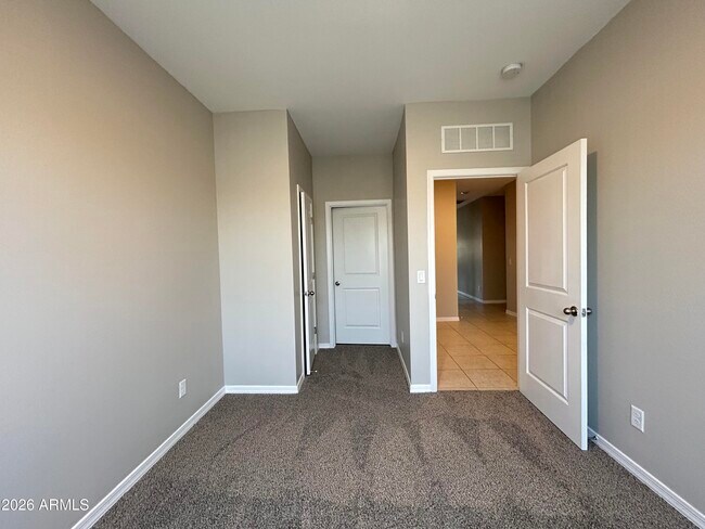Building Photo - 6551 W Magdalena Ln