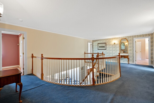 Building Photo - 84B N Undermountain Rd