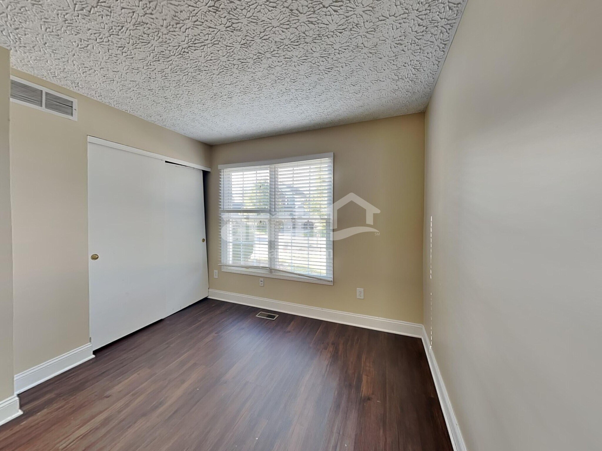 Building Photo - 1199 Onaway Ct