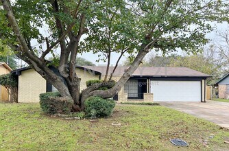 Building Photo - Beautifully Updated 5/3/2 in Fort Worth For Rent!