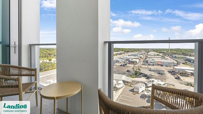 Building Photo - 1950 Mayfair St