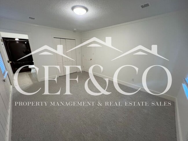 Building Photo - For Rent – Spacious 4 Bedroom, 2 Bathroom ...