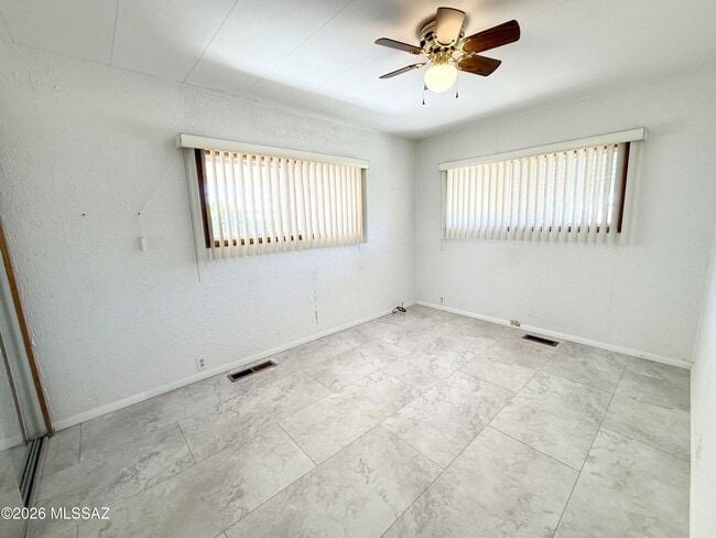Building Photo - 10675 N Kilimanjaro Ave
