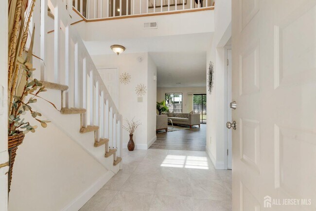 Building Photo - 31 Gate House Ln