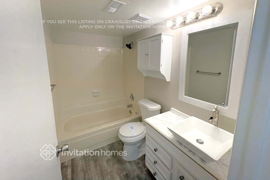 Building Photo - 13364 Birch Cir