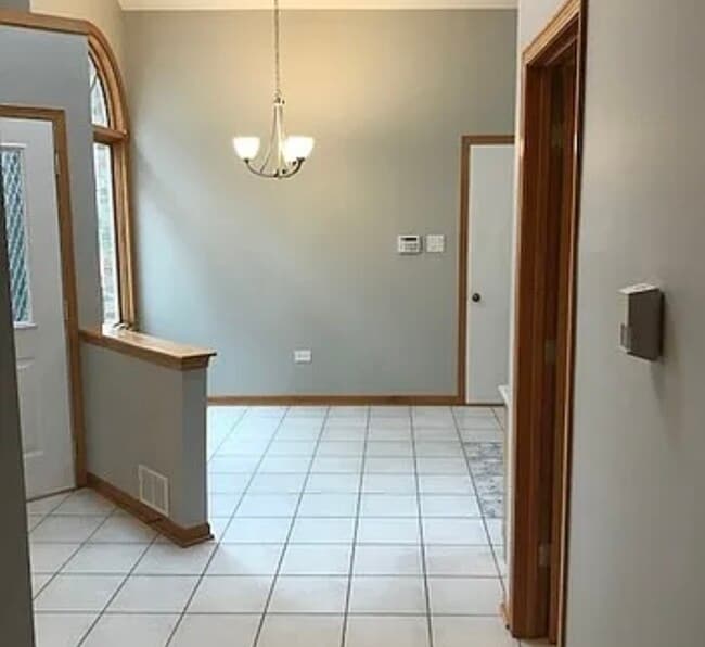 Building Photo - 11256 Lakefield Dr