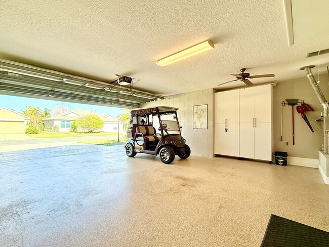 Building Photo - Live The Villages life: 3Bedrooms/2Baths furnished home with all the premier recreation access!