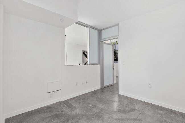 Building Photo - 4111 W Sunset Blvd