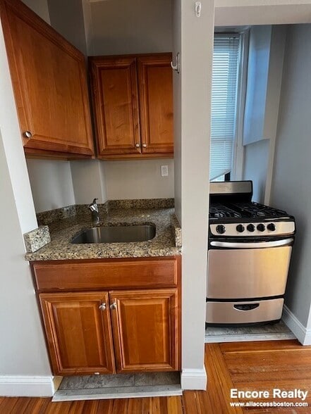 Building Photo - 48 John F. Kennedy St