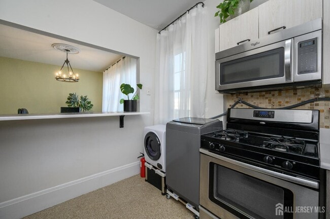 Building Photo - 55 Randolph Pl