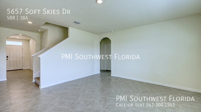 Building Photo - 5657 Soft Skies Dr