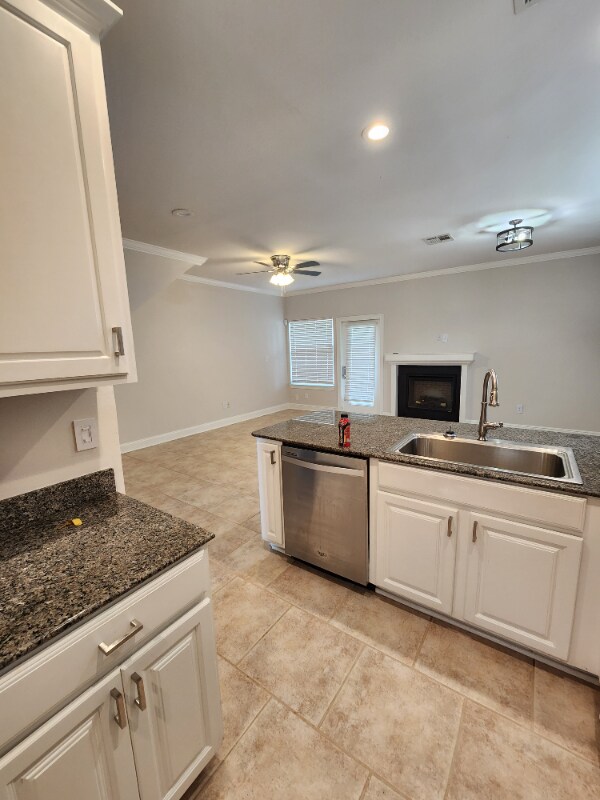 Building Photo - 4706 Pontchartrain Dr