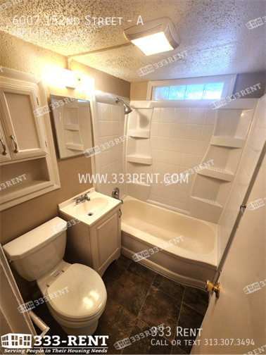 Building Photo - 6007 E 152nd St