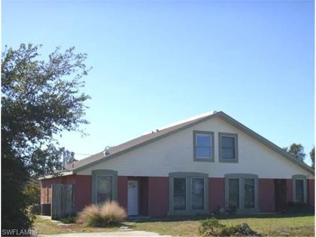 Building Photo - 7526 Carrier Rd