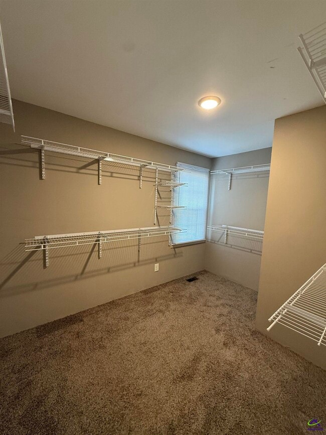 Building Photo - 5035 Housers Mill Rd