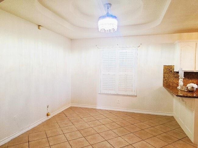 Building Photo - 233 Rancho Viejo Dr