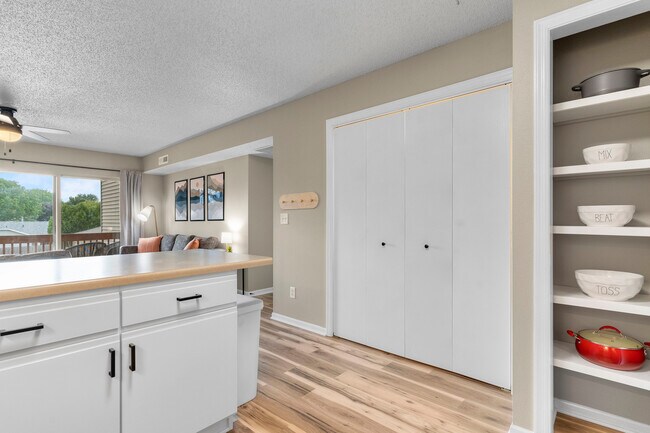 Building Photo - 10 Zeller Crossing
