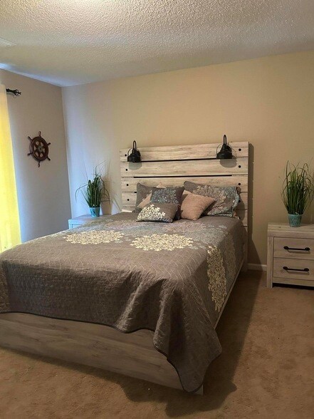 Building Photo - 35 Foxcroft Ln