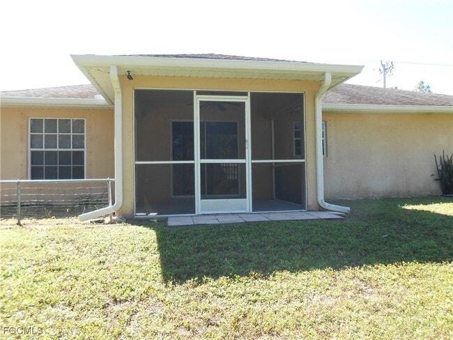 Building Photo - 501 East 10th Street