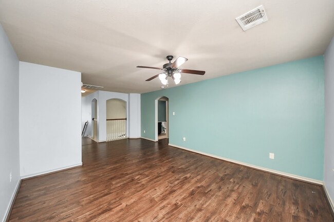 Building Photo - 2406 Aura Ct